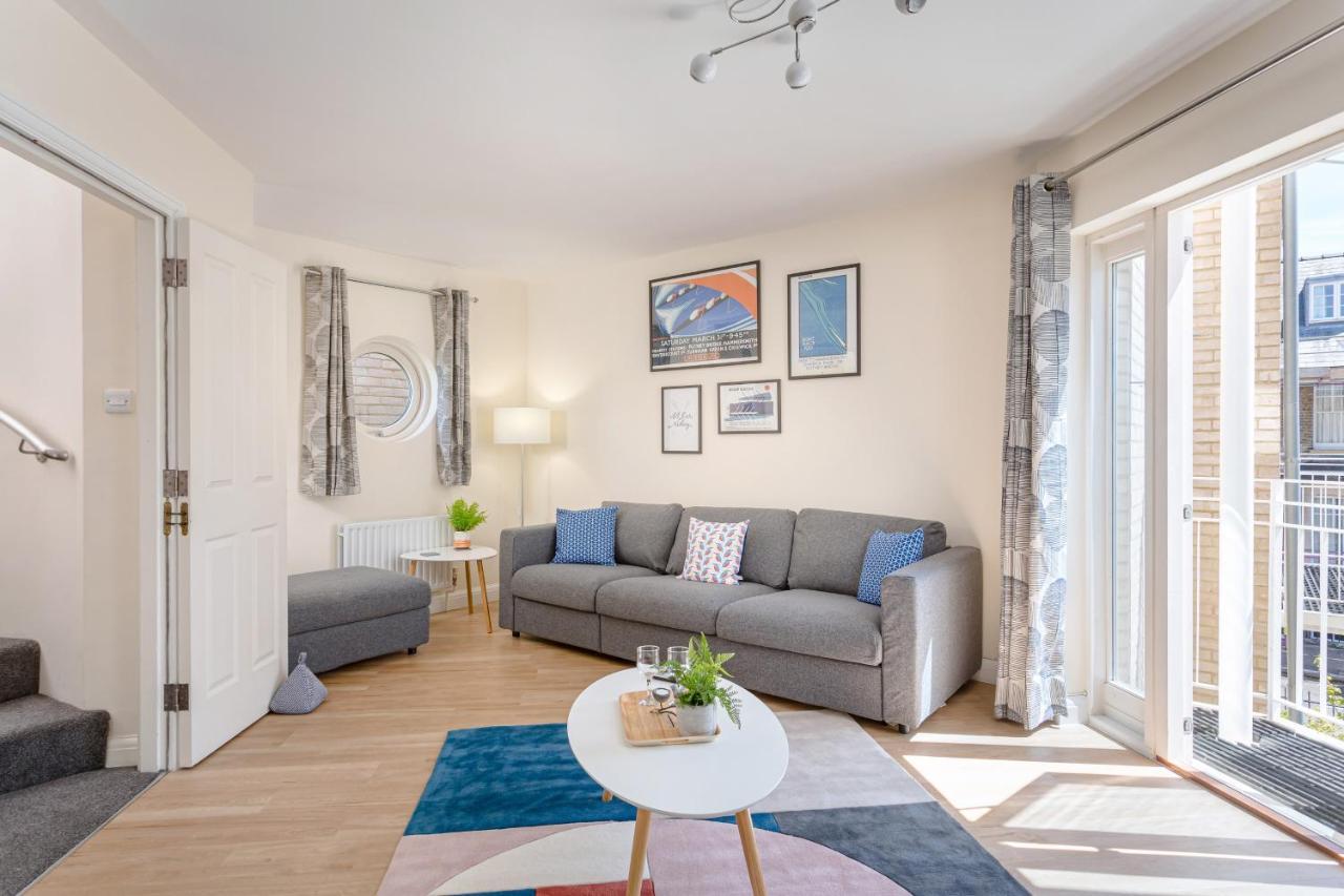 2 Bedroom City Centre Townhouse - With Parking CBG Exterior photo