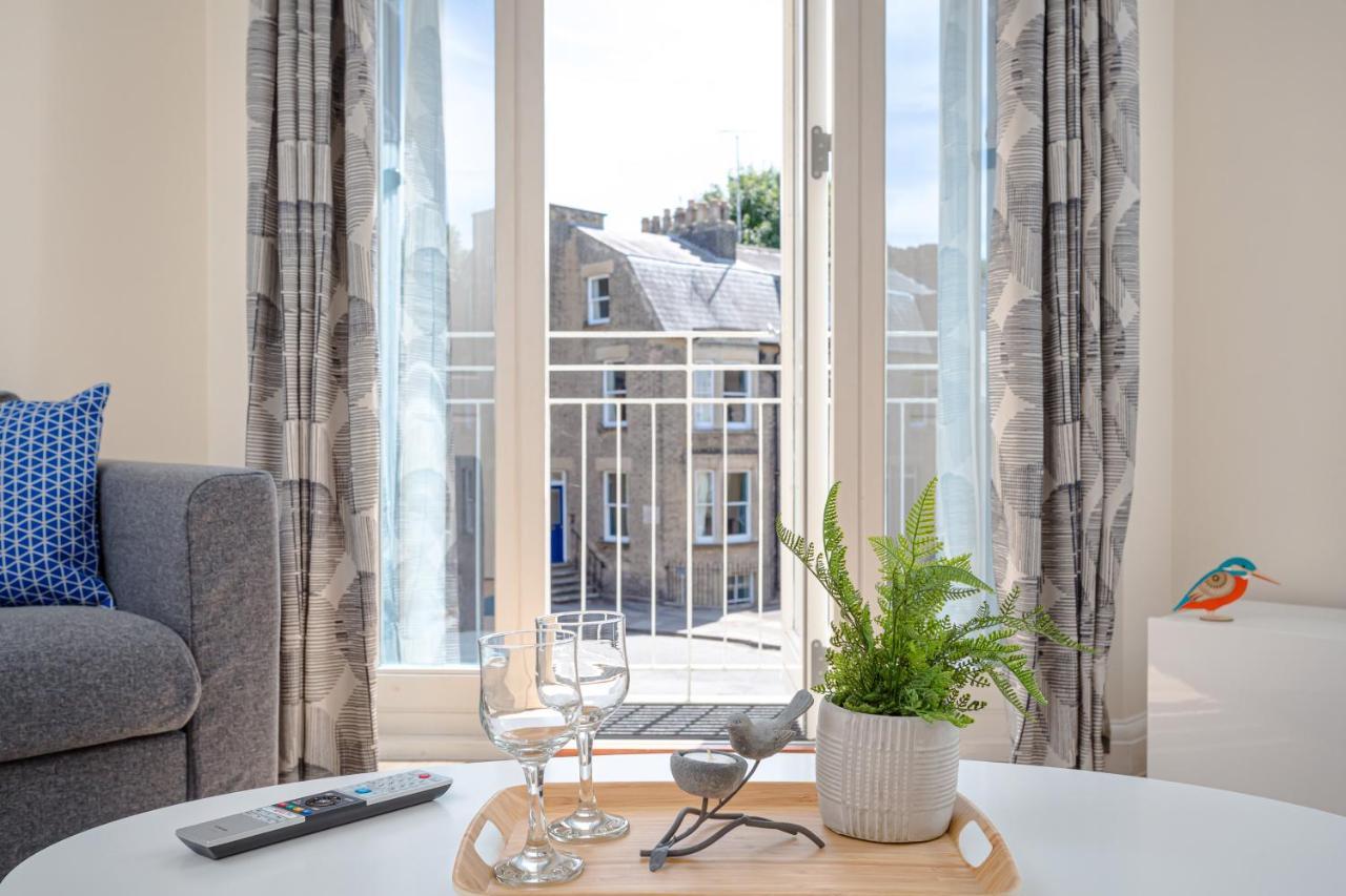 2 Bedroom City Centre Townhouse - With Parking CBG Exterior photo
